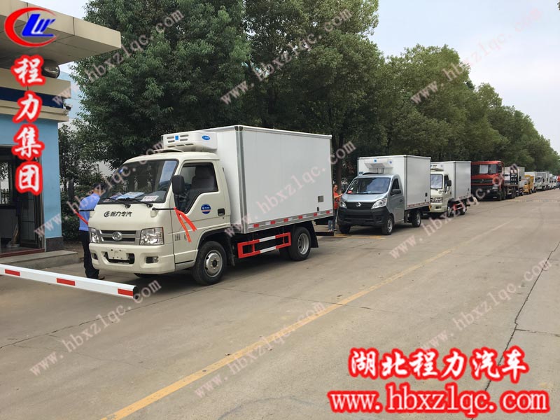 2019/10/08 西昌涼山高總在湖北程力集團訂購了三臺藍牌冷藏車，單號80107/80109
